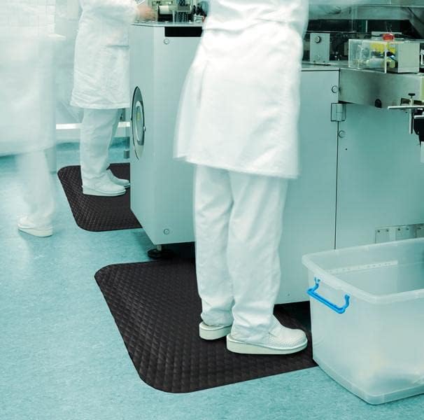 American Floor Mats Hog Heaven Premium 7/8" Black & Yellow Border 5' x 12' Nitrile Backed Anti-Fatigue Comfort Mat