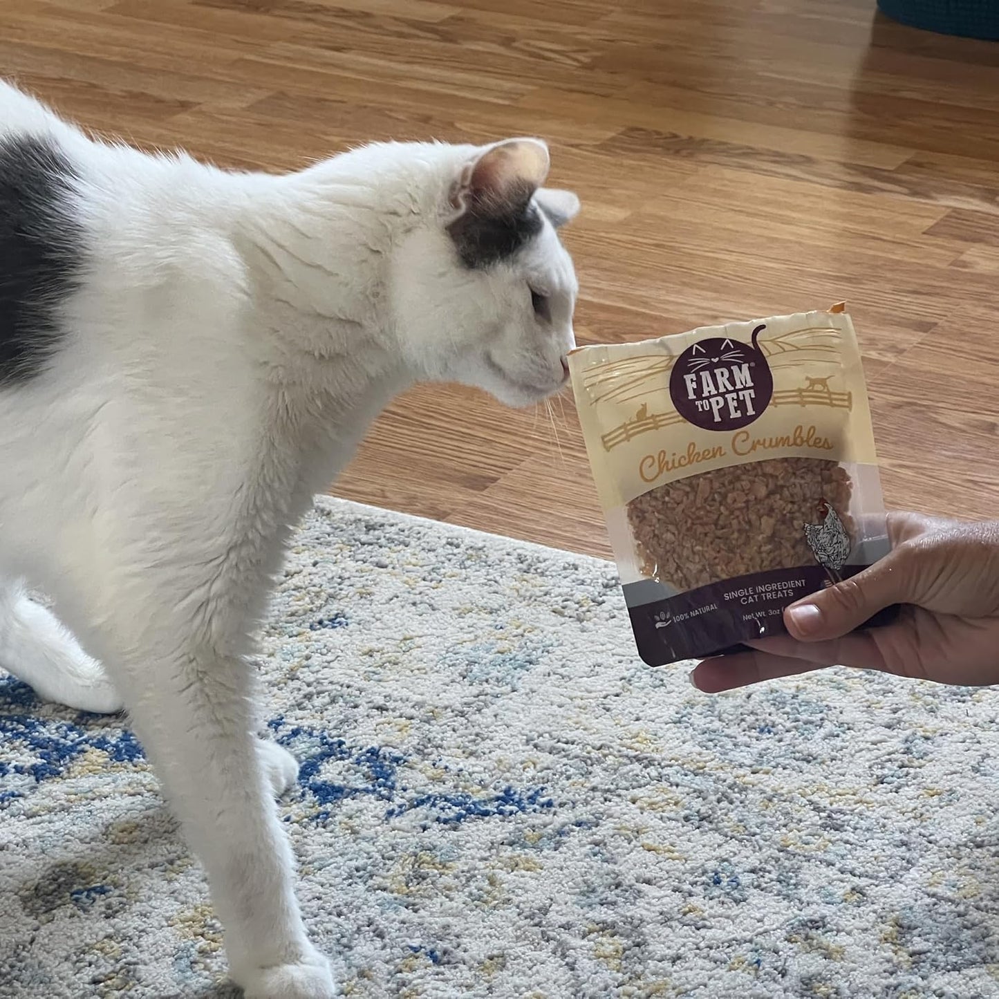 Farm To Pet - Cat Treat Crumbles - 3 oz Single Ingredient Chicken Treat and Snacks - Healthy for Indoor Cats and Kitten - Essential Products (Mix with Wet/Dry Food)