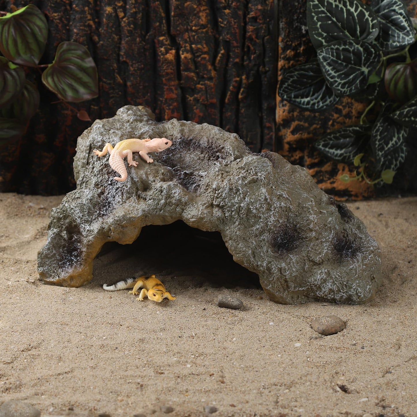 IBWell Resin Leopard Gecko Hide, True to Nature Reptile Rock for Bearded Dragon Hideout Snake Hides for Ball Pythons, Tortoise House Terrarium DÉCor - Large