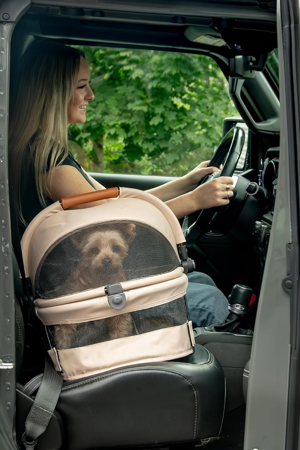 Pet Gear No-Zip View 360 Ultra Lite Pet Safety Carrier & Car Seat for Small Dogs & Cats Push Button Entry, 15", Sand,View 360 Ultra Light 15-inch,Sand